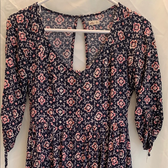 Hollister Dresses & Skirts - Hollister Floral Dress size XS
